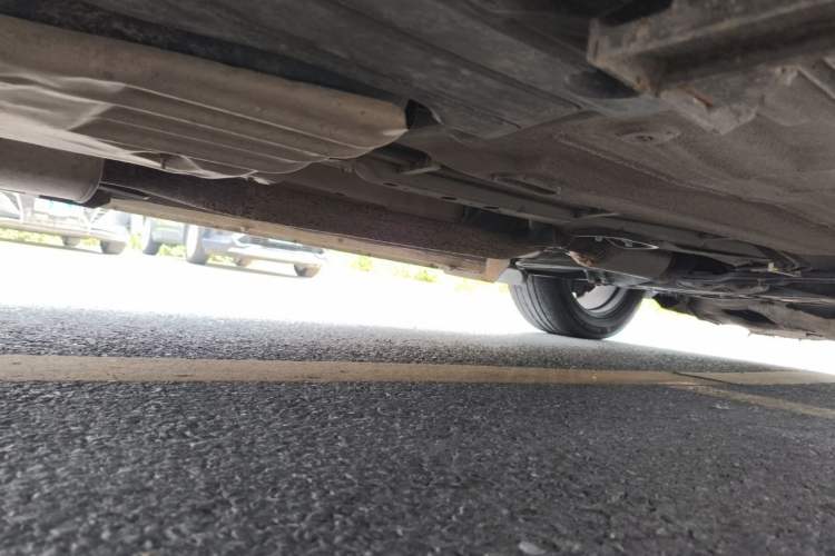 Used Ford Kuga 2015 2.0L GTDi Four-Wheel-Drive Sport Model Chassis Rear Right