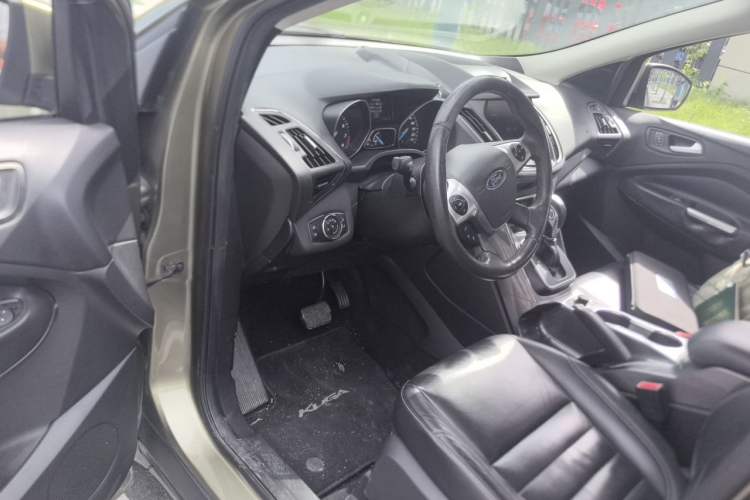 Used Ford Kuga 2015 1.5L GTDi Four-Wheel-Drive Elite Model Driver Seat