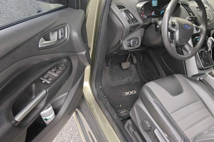 Used Ford Kuga 2015 1.5L GTDi Two-Wheel Drive Fashion Edition Driver Seat