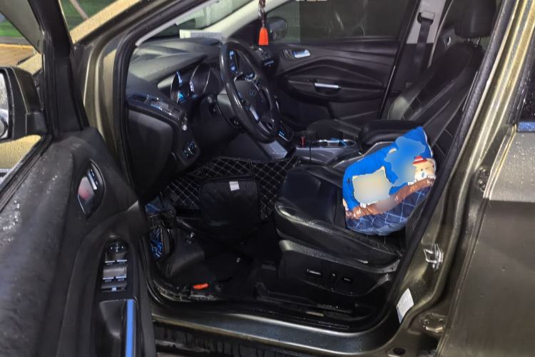 Used Ford Kuga 2015 2.0L GTDi Four-Wheel Drive Prestige Model Driver Seat