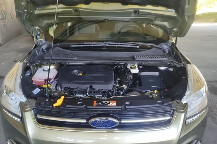 Used Ford Kuga 2015 1.5L GTDi Four-Wheel-Drive Elite Model Engine Bay