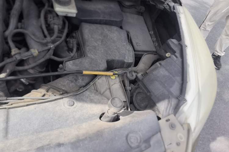 Used Ford Kuga 2015 1.5L GTDi Four-Wheel-Drive Elite Model Engine Bay Left