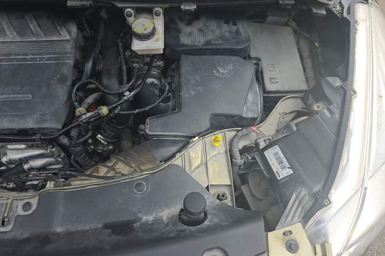 Used Ford Kuga 2015 1.5L GTDi Two-Wheel Drive Fashion Edition Engine Bay Left
