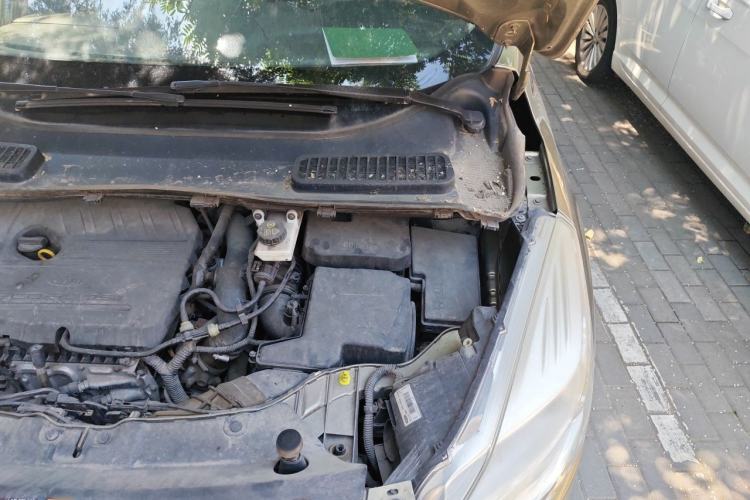 Used Ford Kuga 2015 1.5L GTDi Two-Wheel Drive Fashion Edition Engine Bay Left