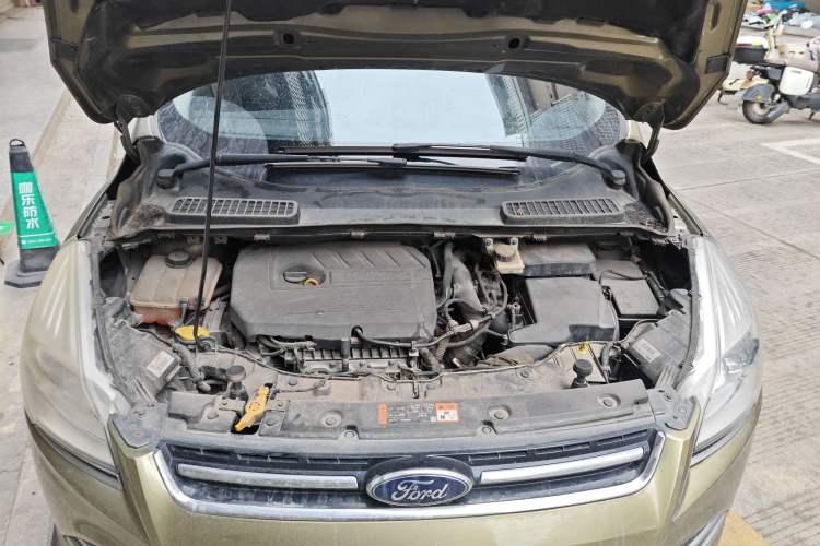 Used Ford Kuga 2015 1.5L GTDi Two-Wheel Drive Fashion Edition Engine Bay