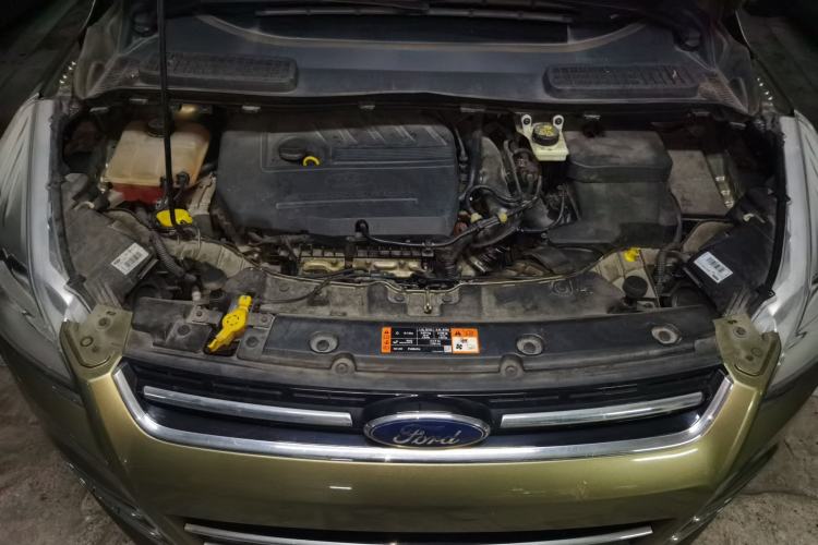 Used Ford Kuga 2015 1.5L GTDi Two-Wheel Drive Fashion Edition Engine Bay