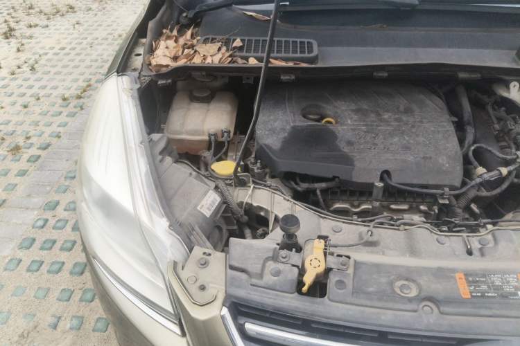 Used Ford Kuga 2015 1.5L GTDi Two-Wheel Drive Fashion Edition Engine Bay Right