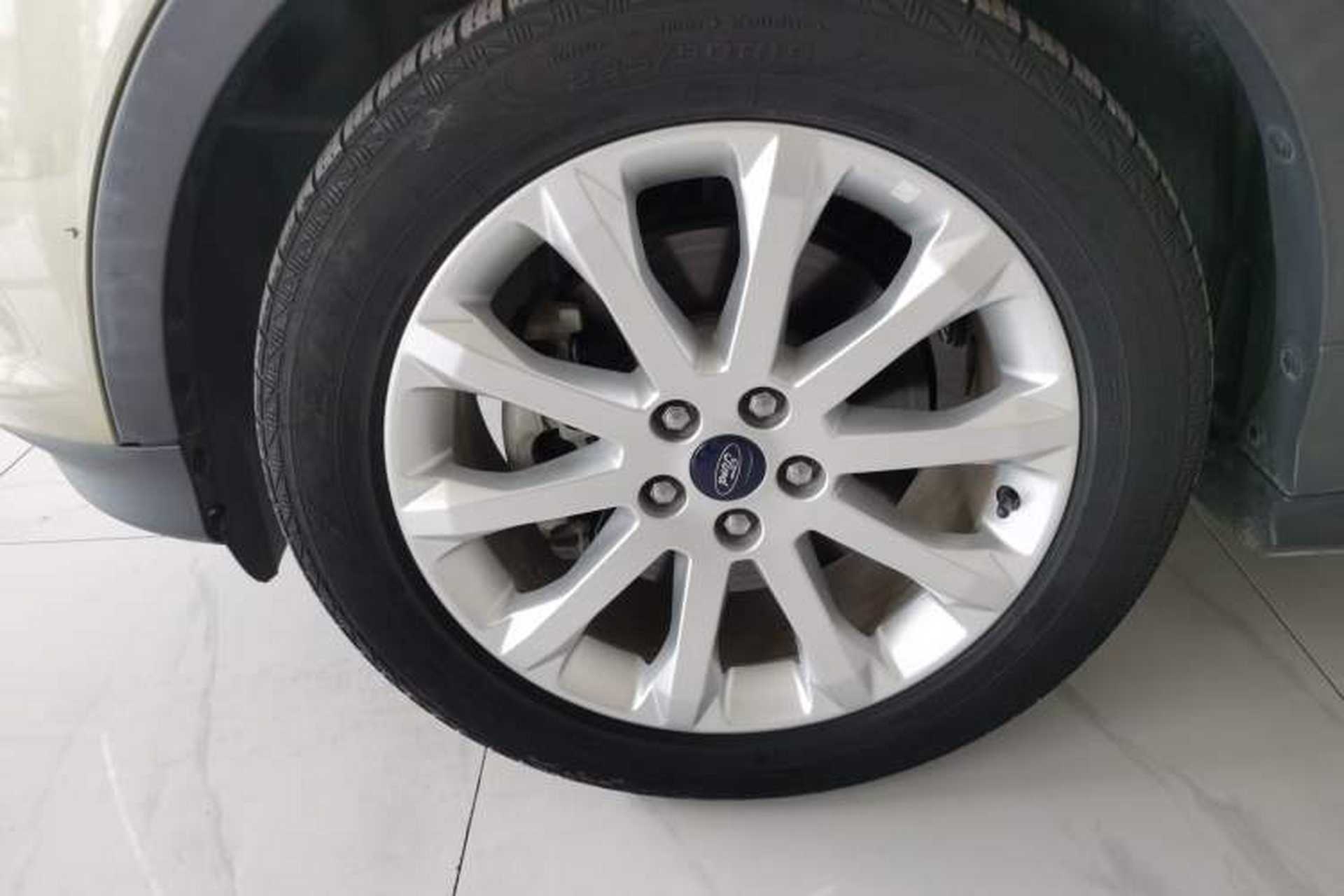 Used Ford Kuga 2015 1.5L GTDi Four-Wheel-Drive Elite Model Exterior 4