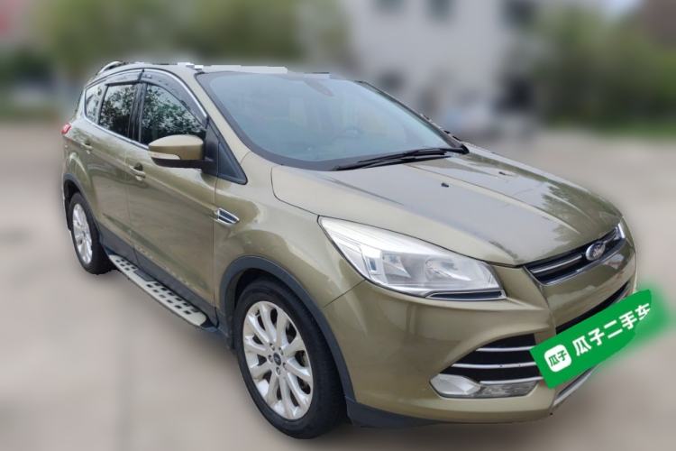 Used Ford Kuga 2015 1.5L GTDi Two-Wheel Drive Fashion Edition Front Right 45 Deg