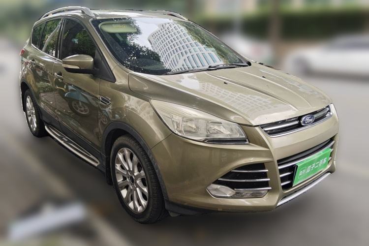 Used Ford Kuga 2015 1.5L GTDi Two-Wheel Drive Fashion Edition Front Right 45 Deg