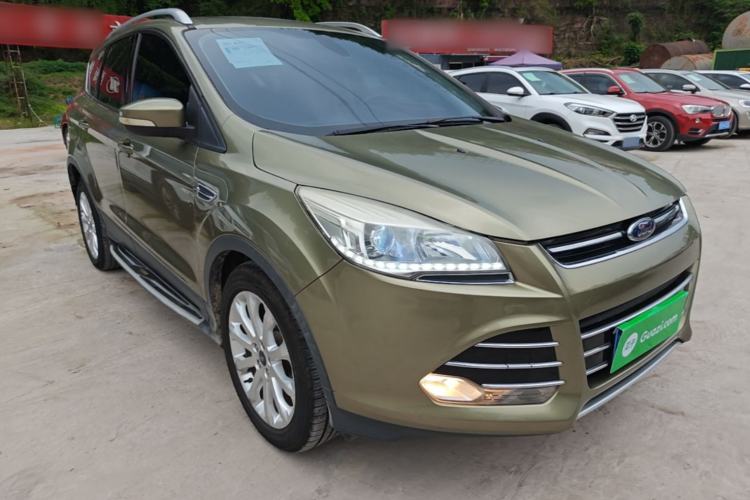 Used Ford Kuga 2015 1.5L GTDi Two-Wheel Drive Fashion Edition Front Right 45 Deg