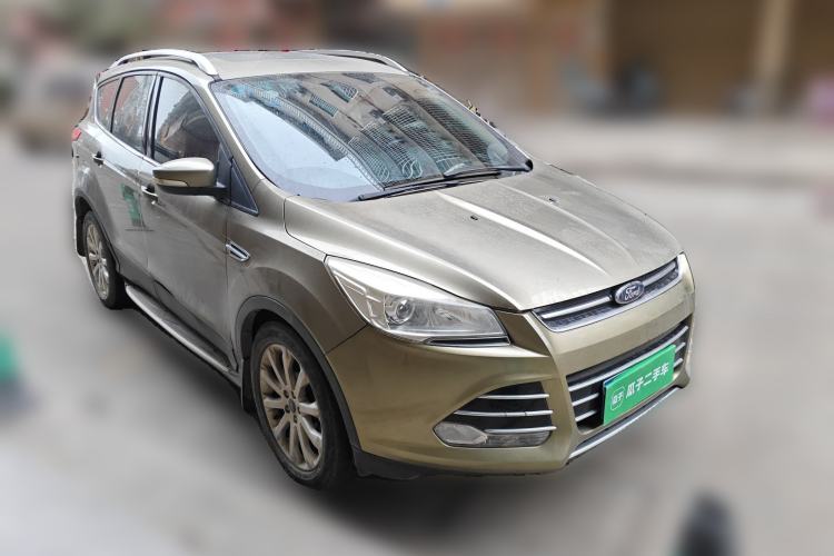 Used Ford Kuga 2015 1.5L GTDi Two-Wheel Drive Fashion Edition Front Right 45 Deg