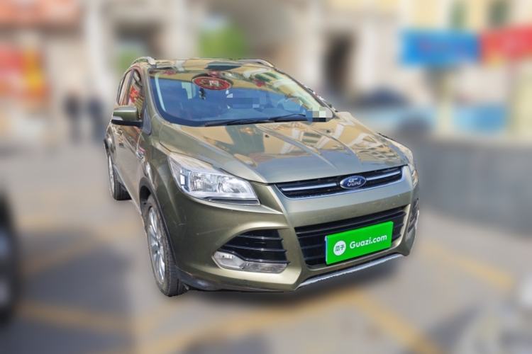 Used Ford Kuga 2015 1.5L GTDi Two-Wheel-Drive Comfort Model Front Right 45 Deg