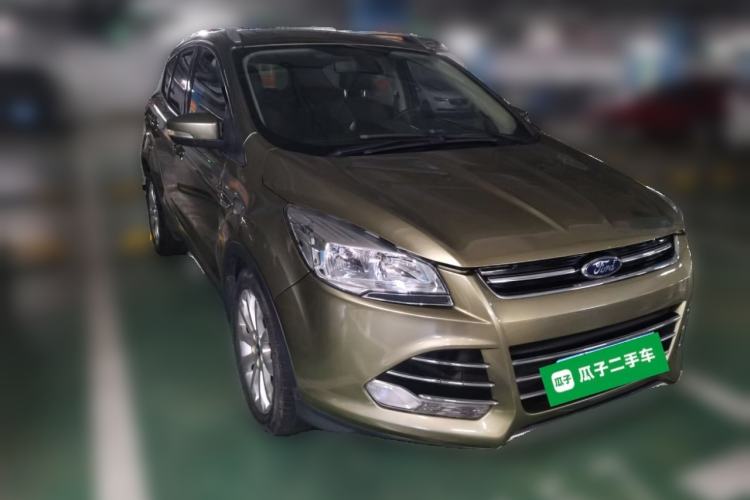 Used Ford Kuga 2015 1.5L GTDi Two-Wheel Drive Fashion Edition Front Right 45 Deg