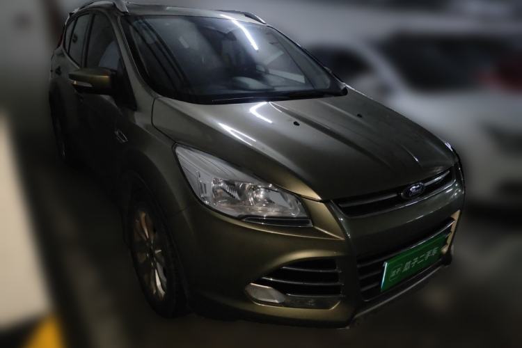 Used Ford Kuga 2015 1.5L GTDi Two-Wheel Drive Fashion Edition Front Right 45 Deg