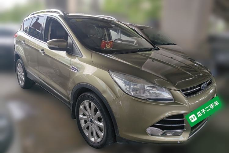 Used Ford Kuga 2015 2.0L GTDi Four-Wheel Drive Elite Model Front Right 45 Deg