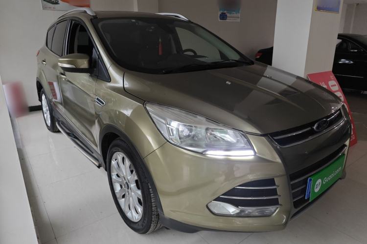 Used Ford Kuga 2015 1.5L GTDi Two-Wheel Drive Fashion Edition Front Right 45 Deg