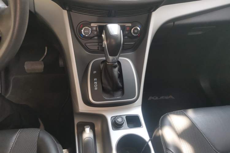 Used Ford Kuga 2015 1.5L GTDi Two-Wheel Drive Fashion Edition Gear Lever
