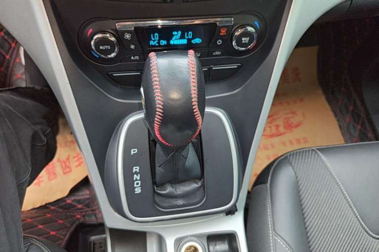 Used Ford Kuga 2015 1.5L GTDi Two-Wheel Drive Fashion Edition Gear Lever