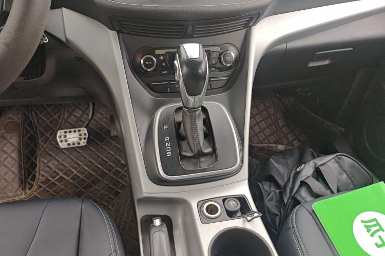 Used Ford Kuga 2015 1.5L GTDi Two-Wheel Drive Fashion Edition Gear Lever