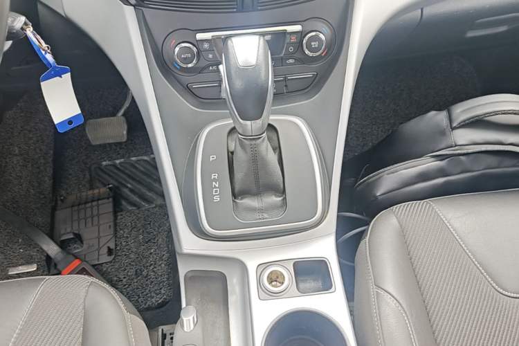 Used Ford Kuga 2015 1.5L GTDi Two-Wheel Drive Fashion Edition Gear Lever