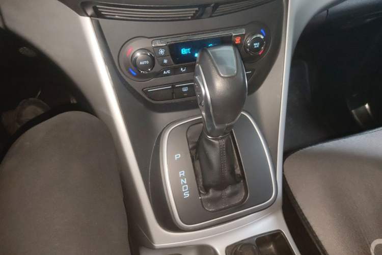 Used Ford Kuga 2015 1.5L GTDi Two-Wheel Drive Fashion Edition Gear Lever