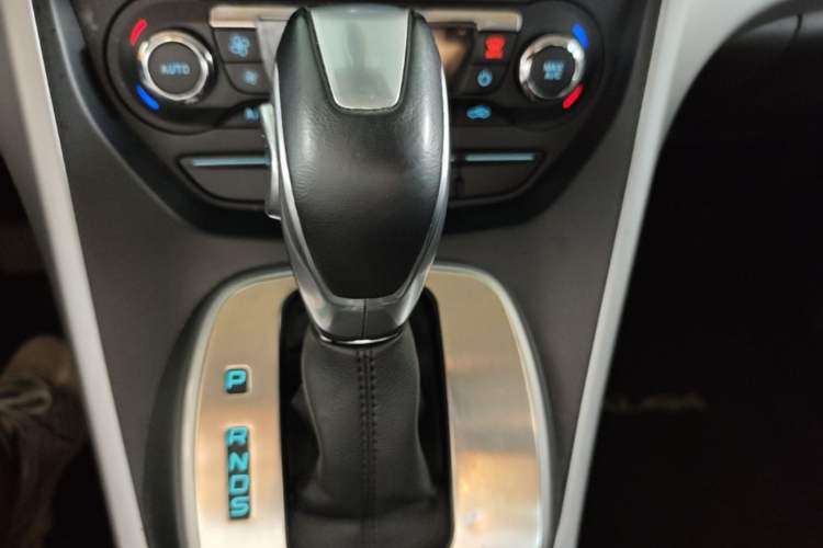 Used Ford Kuga 2015 1.5L GTDi Two-Wheel Drive Fashion Edition Gear Lever