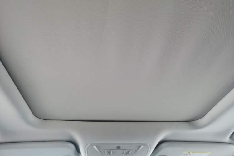 Used Ford Kuga 2015 1.5L GTDi Four-Wheel-Drive Elite Model Headliner