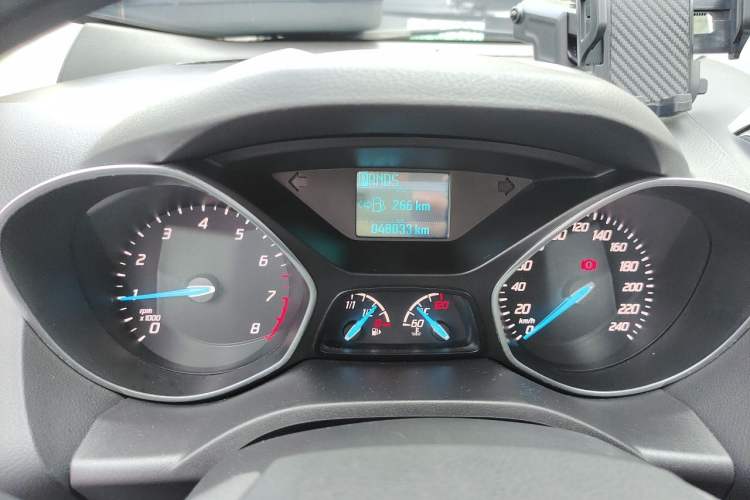 Used Ford Kuga 2015 1.5L GTDi Two-Wheel-Drive Comfort Model Instrument Cluster
