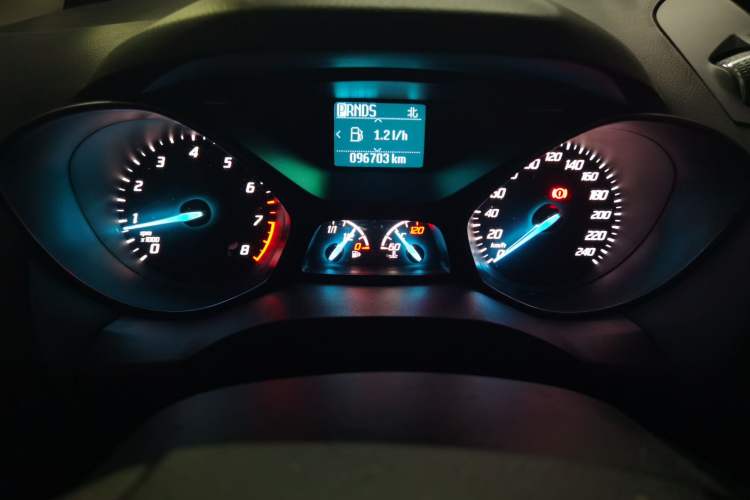 Used Ford Kuga 2015 1.5L GTDi Two-Wheel Drive Fashion Edition Instrument Cluster
