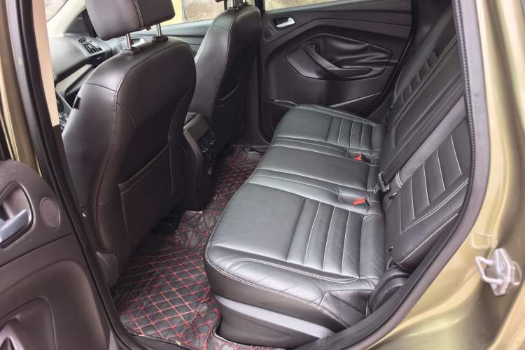Used Ford Kuga 2015 1.5L GTDi Four-Wheel-Drive Elite Model Interior 3