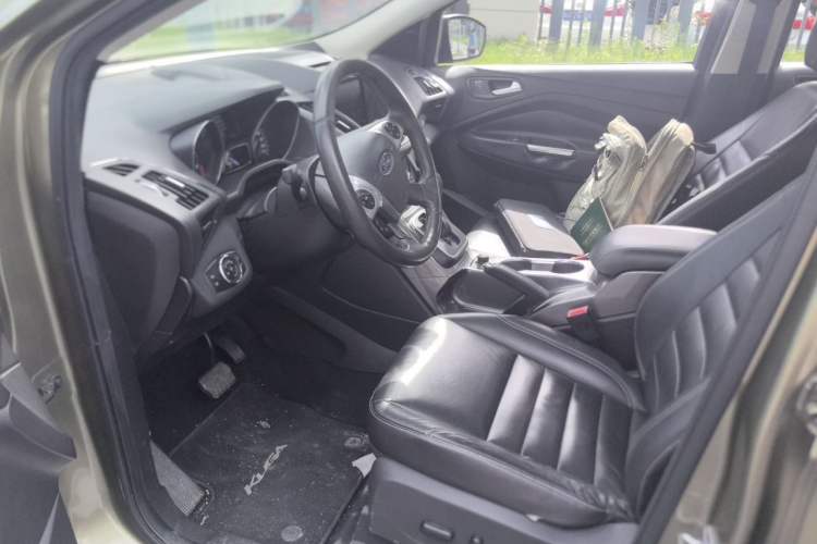 Used Ford Kuga 2015 1.5L GTDi Four-Wheel-Drive Elite Model Left Front Seat
