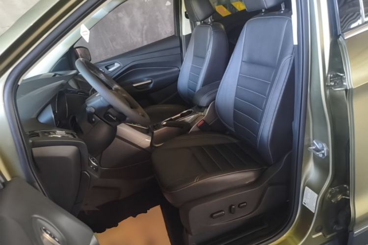 Used Ford Kuga 2015 1.5L GTDi Four-Wheel-Drive Elite Model Left Front Seat