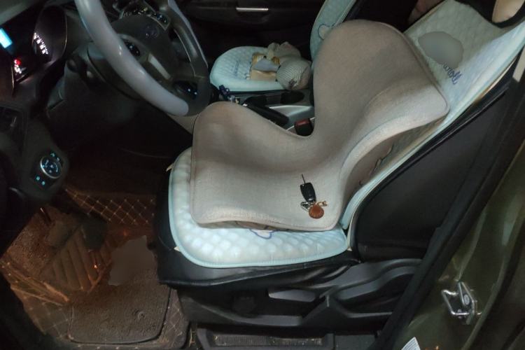 Used Ford Kuga 2015 1.5L GTDi Two-Wheel-Drive Comfort Model Left Front Seat