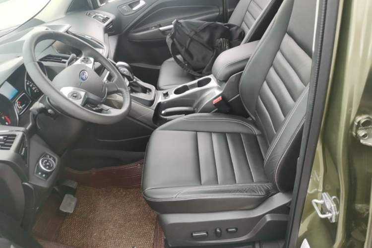 Used Ford Kuga 2015 1.5L GTDi Four-Wheel-Drive Elite Model Left Front Seat