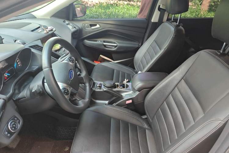 Used Ford Kuga 2015 1.5L GTDi Four-Wheel-Drive Elite Model Left Front Seat