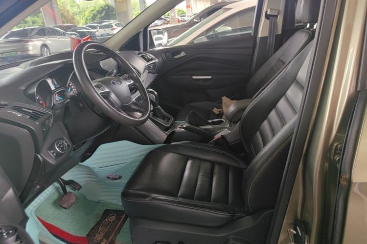 Used Ford Kuga 2015 2.0L GTDi Four-Wheel Drive Elite Model Left Front Seat