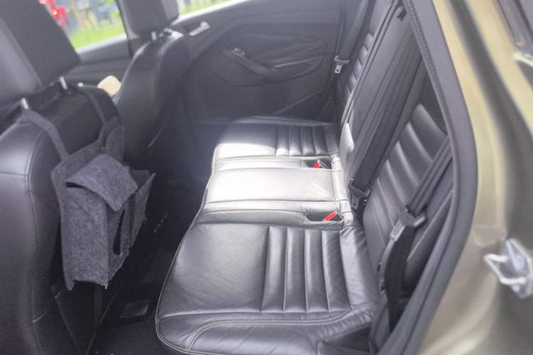 Used Ford Kuga 2015 1.5L GTDi Four-Wheel-Drive Elite Model Left Rear Seat