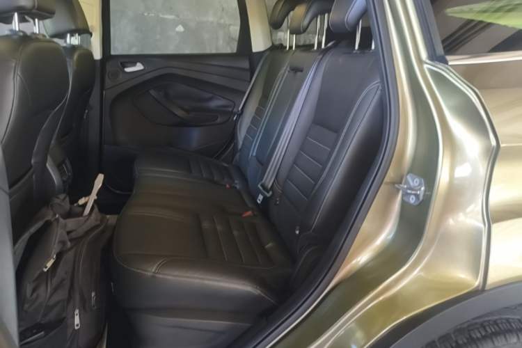 Used Ford Kuga 2015 1.5L GTDi Four-Wheel-Drive Elite Model Left Rear Seat