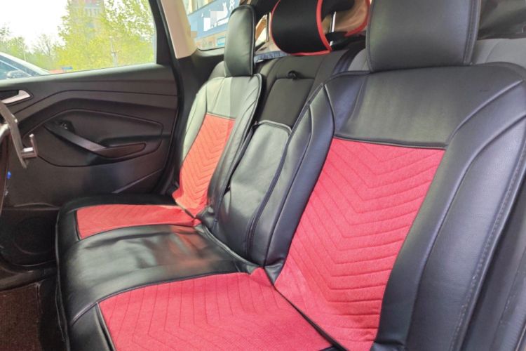 Used Ford Kuga 2015 1.5L GTDi Two-Wheel-Drive Comfort Model Left Rear Seat