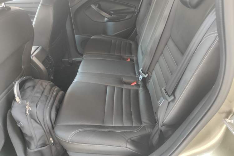 Used Ford Kuga 2015 1.5L GTDi Four-Wheel-Drive Elite Model Left Rear Seat
