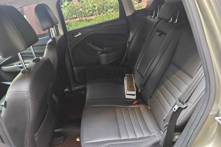Used Ford Kuga 2015 1.5L GTDi Four-Wheel-Drive Elite Model Left Rear Seat