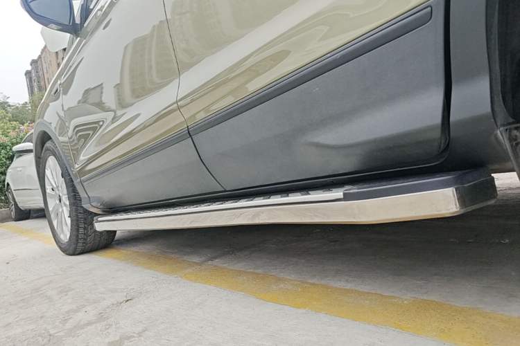Used Ford Kuga 2015 1.5L GTDi Two-Wheel Drive Fashion Edition Left Side Sill