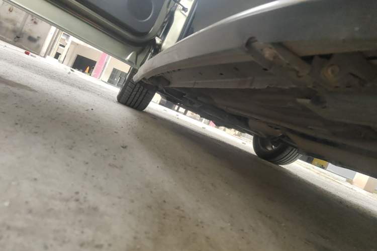 Used Ford Kuga 2015 1.5L GTDi Four-Wheel-Drive Elite Model Left Side Sill
