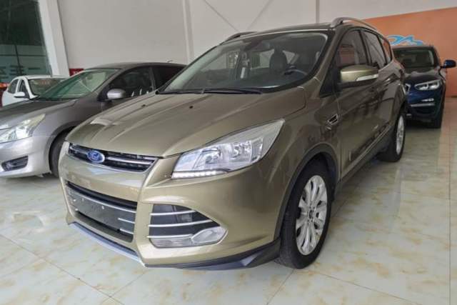 Ford Kuga 2015 1.5L GTDi Two-Wheel Drive Fashion Edition de segunda mano