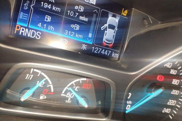 Used Ford Kuga 2015 2.0L GTDi Four-Wheel Drive Prestige Model Odometer Close Up