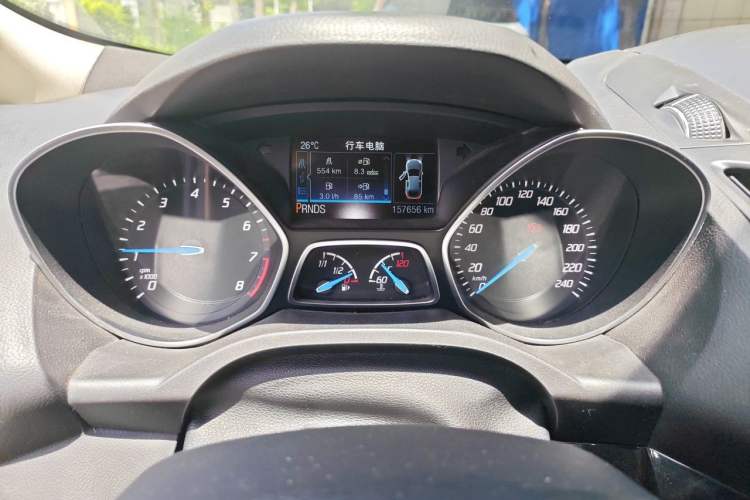 Used Ford Kuga 2015 2.0L GTDi Four-Wheel-Drive Sport Model Odometer Close Up