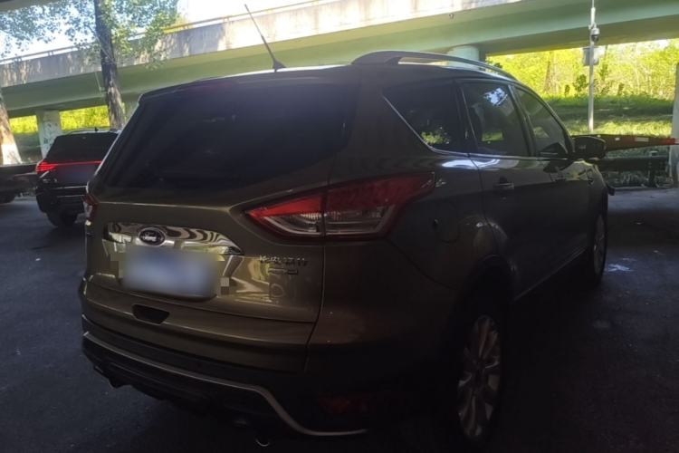 Used Ford Kuga 2015 1.5L GTDi Four-Wheel-Drive Elite Model Rear Right 45 Deg