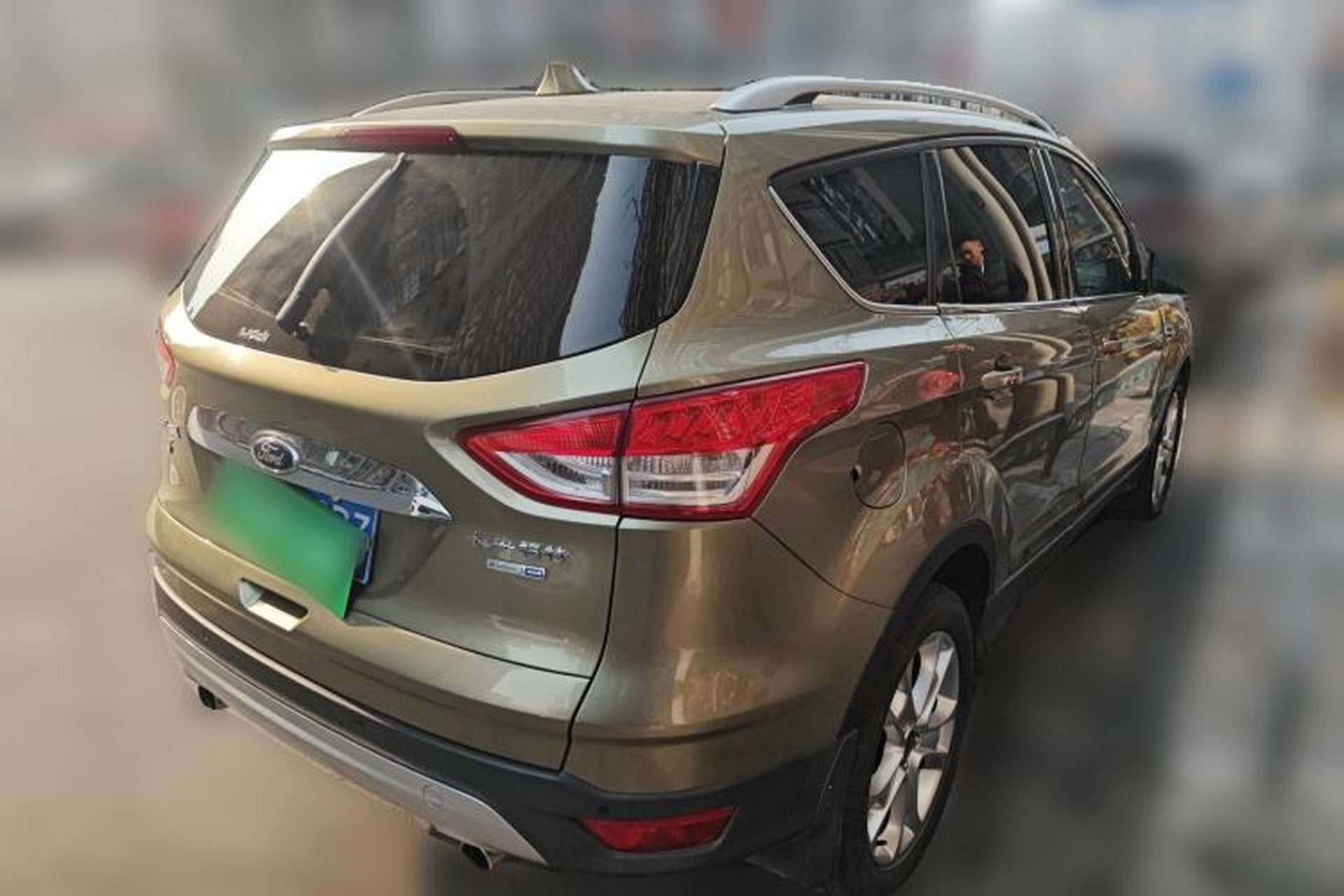 Used Ford Kuga 2015 2.0L GTDi Four-Wheel-Drive Sport Model Rear Right 45 Deg
