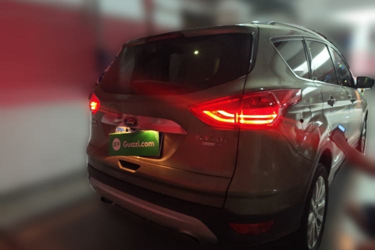 Used Ford Kuga 2015 2.0L GTDi Four-Wheel Drive Prestige Model Rear Right 45 Deg